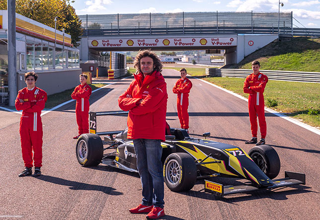 Кандидаты в Гоночную академию Ferrari ждут решения