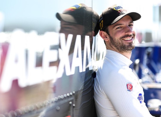 IndyCar: Росси подписал контракт с Arrow McLaren SP